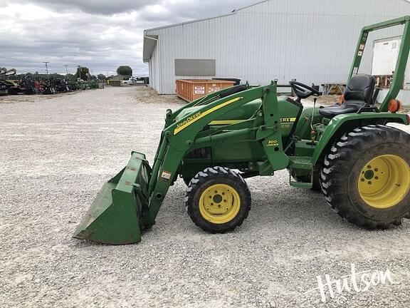 Image of John Deere 790 equipment image 4