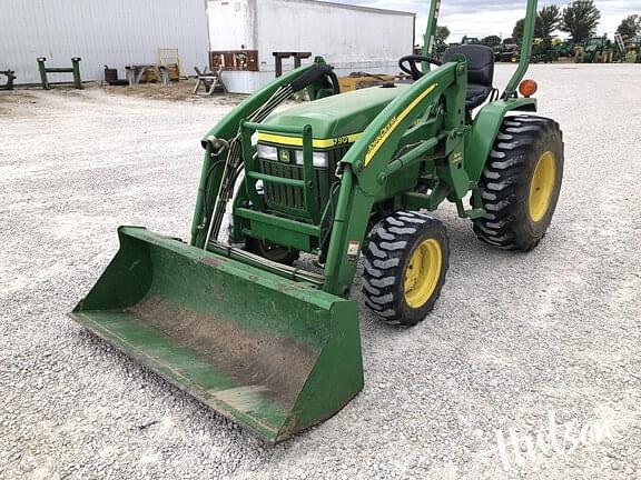 Image of John Deere 790 equipment image 3