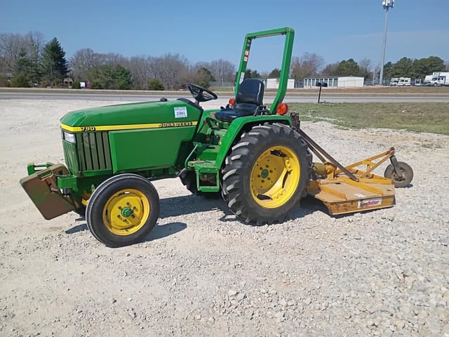 Image of John Deere 790 equipment image 1