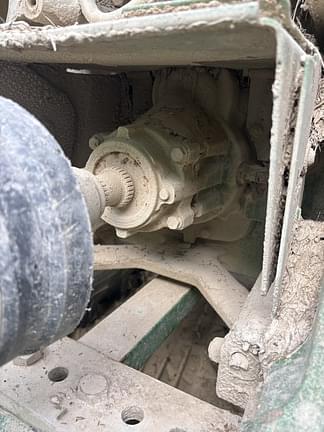Image of John Deere 8130 equipment image 3