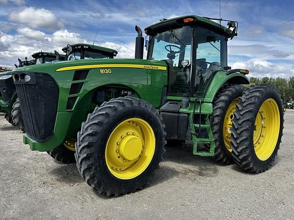 Image of John Deere 8130 equipment image 2