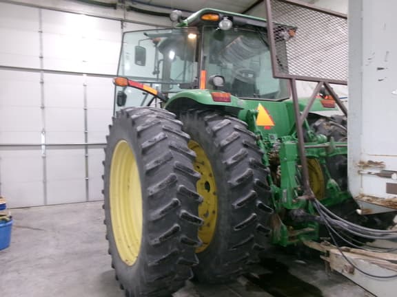 Image of John Deere 8130 equipment image 4