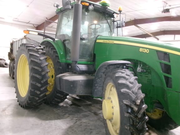 2007 John Deere 8130 Equipment Image0