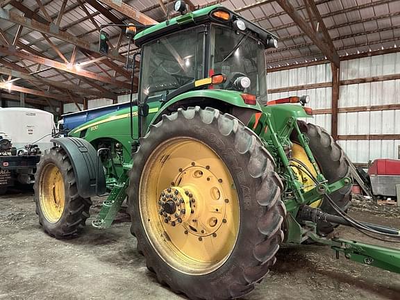 Image of John Deere 8130 equipment image 1