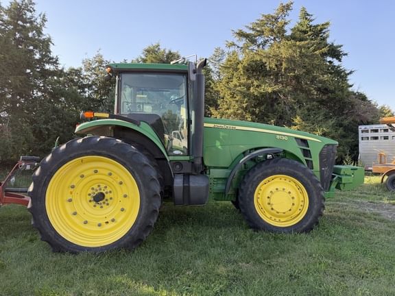 2007 John Deere 8130 Equipment Image0
