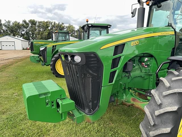 Image of John Deere 8130 equipment image 1