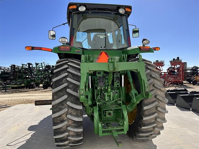 Image of John Deere 8230 equipment image 4