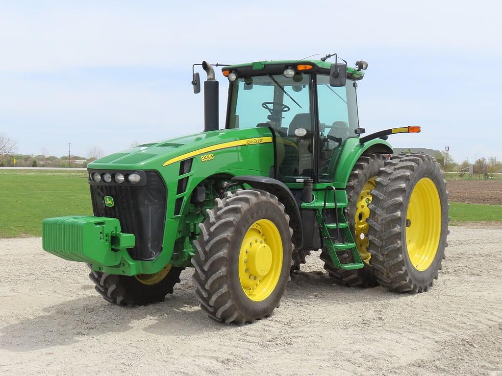 Image of John Deere 8330 Primary image