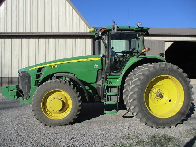 Image of John Deere 8330 equipment image 1