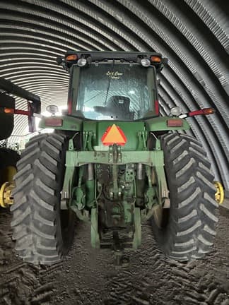 Image of John Deere 8330 equipment image 2
