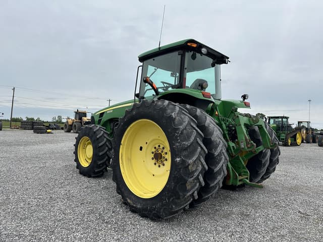 Image of John Deere 8330 equipment image 4