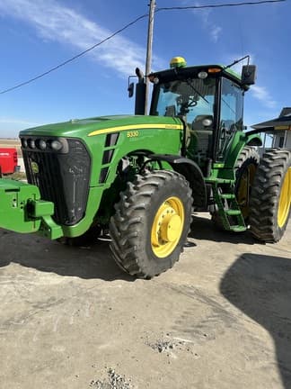Main image John Deere 8330