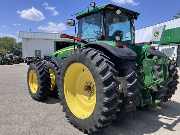 Image of John Deere 8330 equipment image 2
