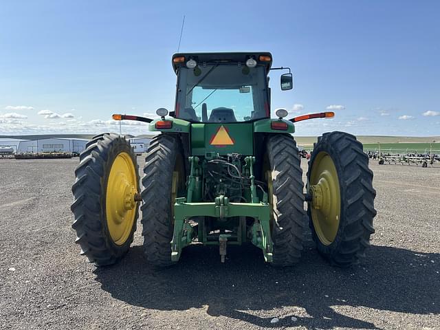 Image of John Deere 8330 equipment image 3