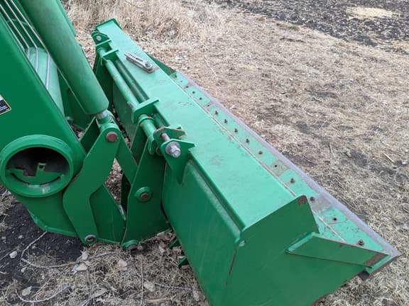 Image of John Deere 843 equipment image 4