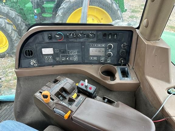 Image of John Deere 8430 equipment image 1