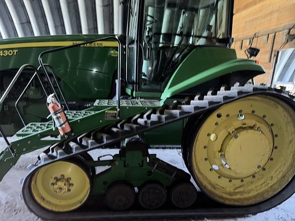 Image of John Deere 8430T equipment image 3