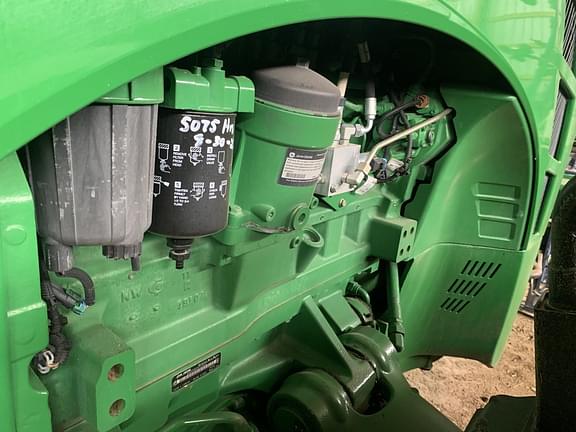 Image of John Deere 8530 equipment image 4