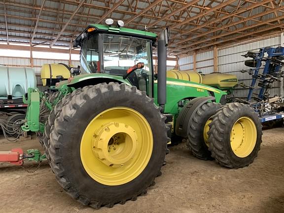 Image of John Deere 8530 equipment image 3