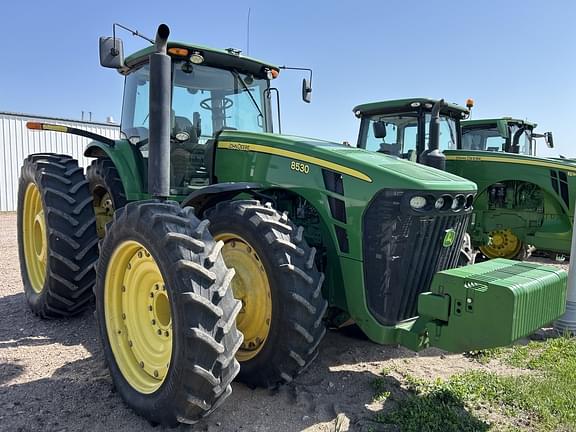 Image of John Deere 8530 Primary image