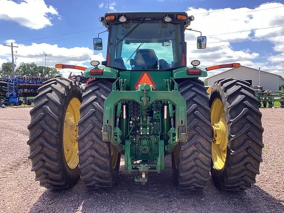 Image of John Deere 8530 equipment image 4