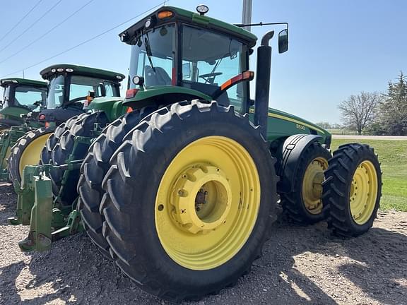 Image of John Deere 8530 equipment image 3