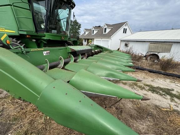 Image of John Deere 893 equipment image 2