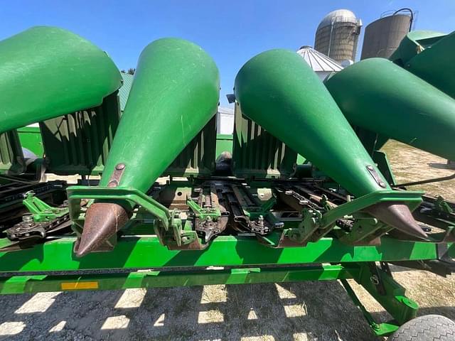 Thumbnail image John Deere 893 16