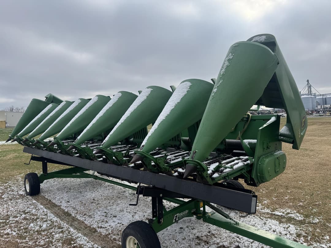 Image of John Deere 893 Primary image