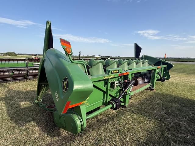 Image of John Deere 893 equipment image 2