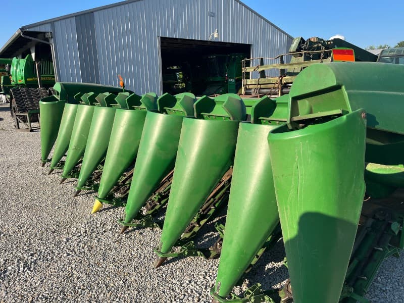 Image of John Deere 893 Primary image