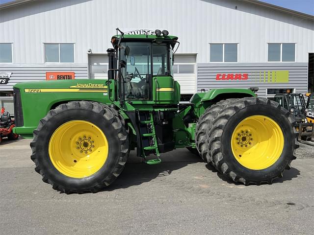 Image of John Deere 9220 equipment image 1