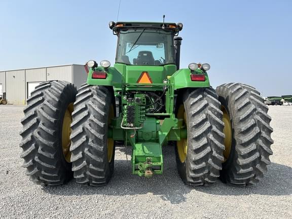 Image of John Deere 9220 equipment image 3