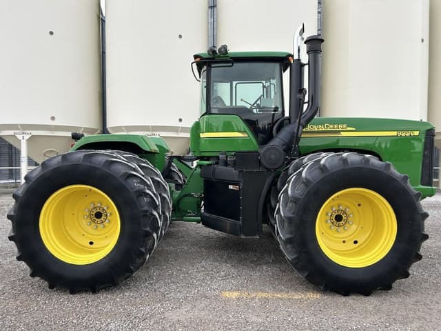 Image of John Deere 9220 equipment image 3