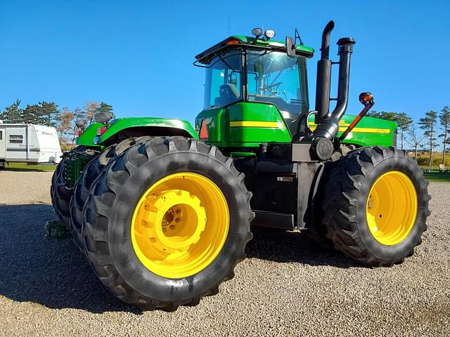 Image of John Deere 9220 equipment image 4