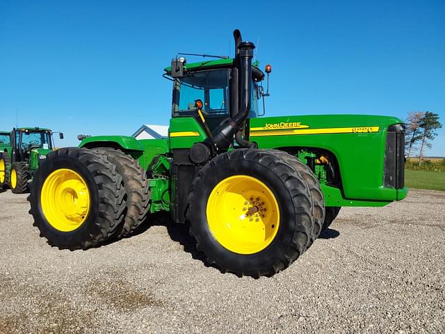 Image of John Deere 9220 equipment image 3