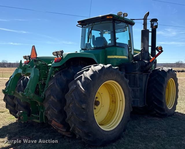 Image of John Deere 9330 equipment image 4