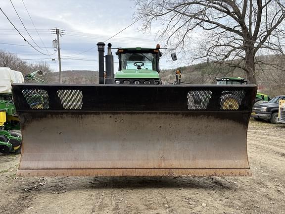 Image of John Deere 9330 equipment image 4