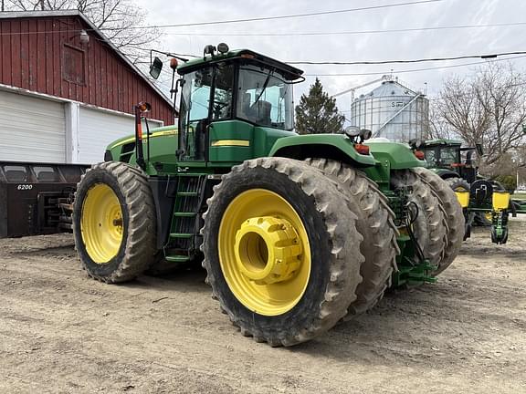 Image of John Deere 9330 Primary image