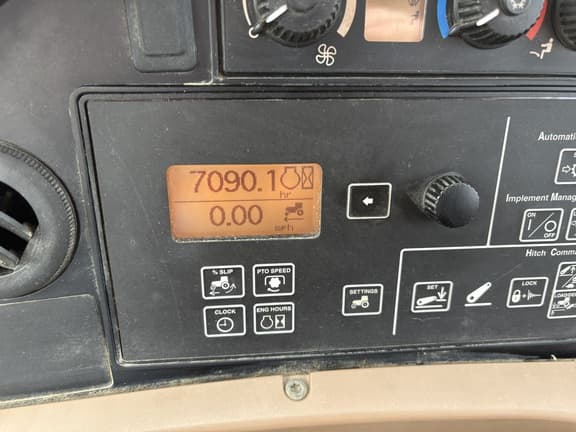 Image of John Deere 9330 equipment image 4