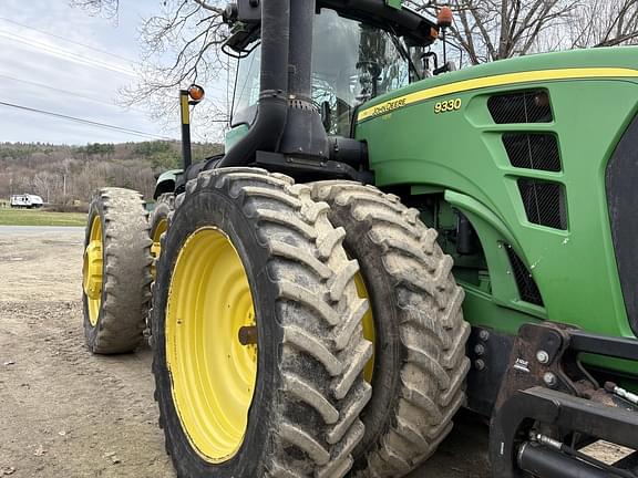 Image of John Deere 9330 equipment image 3