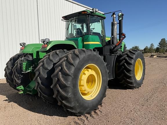 Image of John Deere 9330 equipment image 4