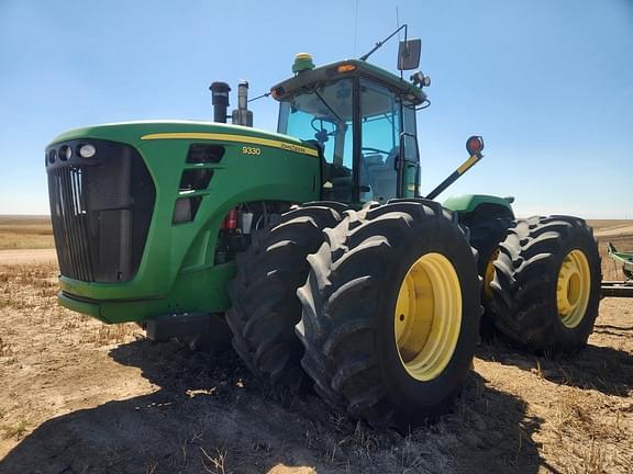 Image of John Deere 9330 equipment image 3