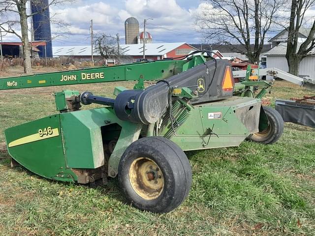 Image of John Deere 946 equipment image 3