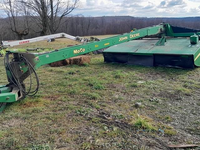 Image of John Deere 946 equipment image 2