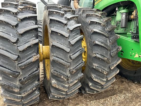 Image of John Deere 9520 equipment image 3