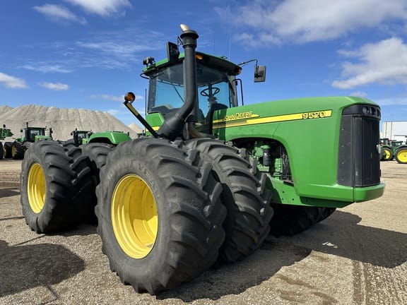 2007 John Deere 9520 Equipment Image0