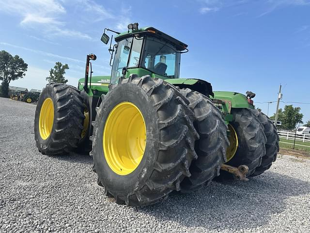 Image of John Deere 9520 equipment image 2