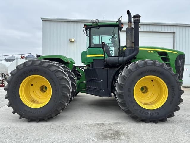 Image of John Deere 9530 equipment image 4