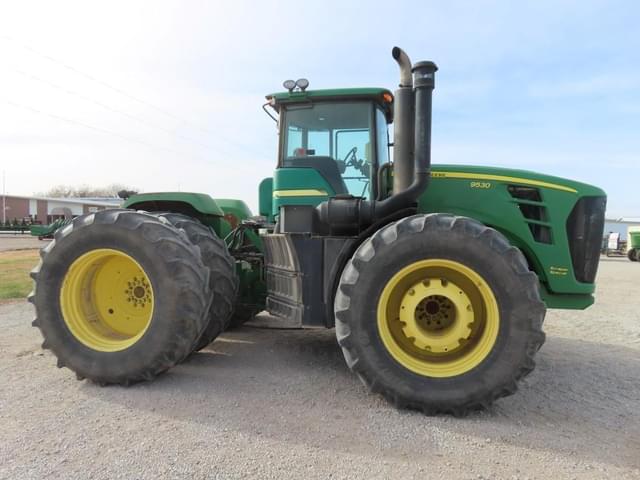 Image of John Deere 9530 equipment image 4